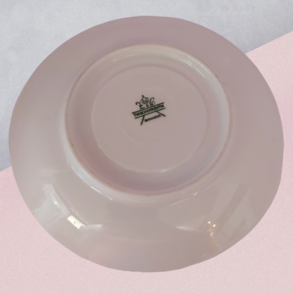 Vintage tea cup, saucer and plate set - Picture 6 of 6